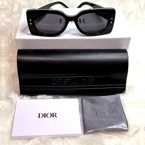NEW 🔥 DiorPacific S1U Rectangular Sunglasses